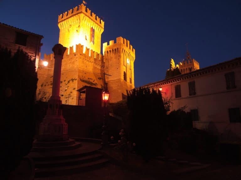 Offagna e il fantasma La Paora custodisce il tesoro di Offagna